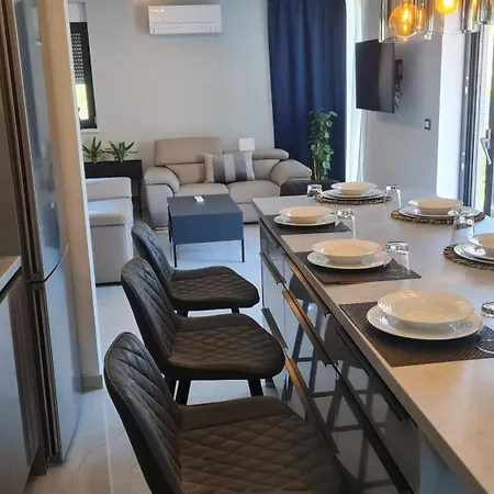 Val22,villa 200 M From With Pool And Fitness Villa